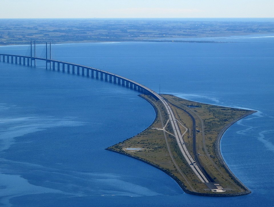 Nick-D - Eget arbete - Öresundsbron sedd från ett flygplan som lyfter från Köpenhamns flygplats